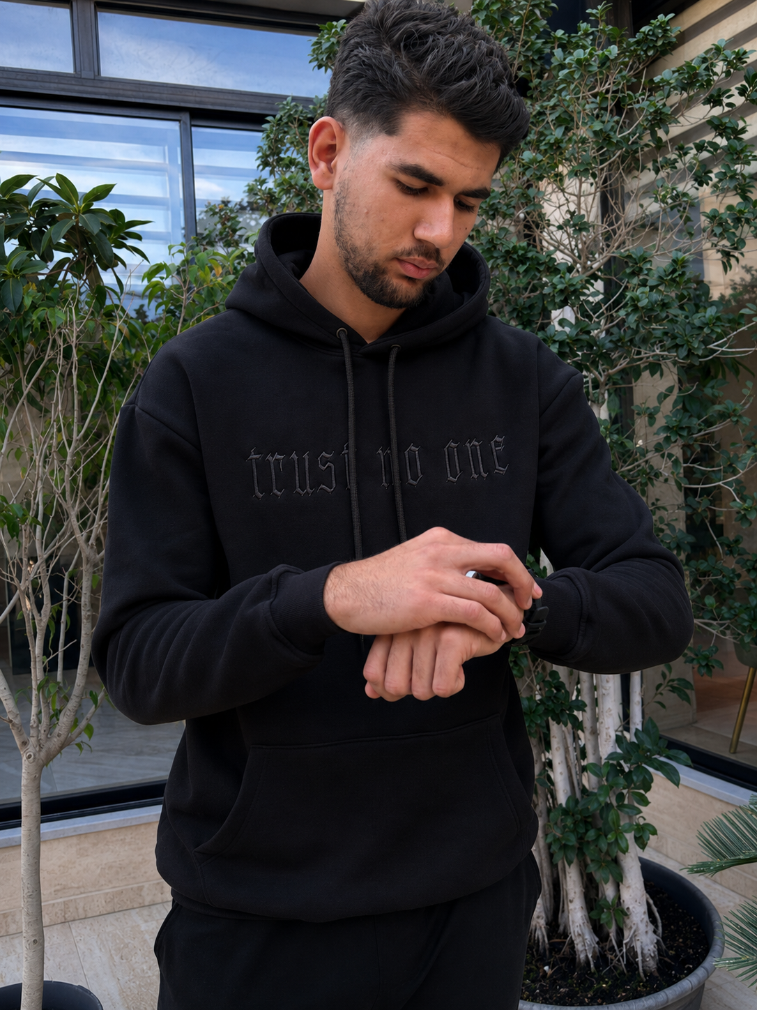 Capuche unisexe trust no one - 563